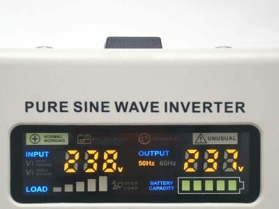 Záložní zdroj VOLT Sinus Pro 700W 12/230V 1000 E - Obrázek 6